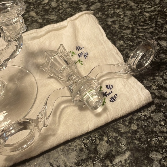 Cambridge Arms 3 Light Candelabra
with Epergne Vases Set, Vintage Glass c.1940s - Picture 6 of 6